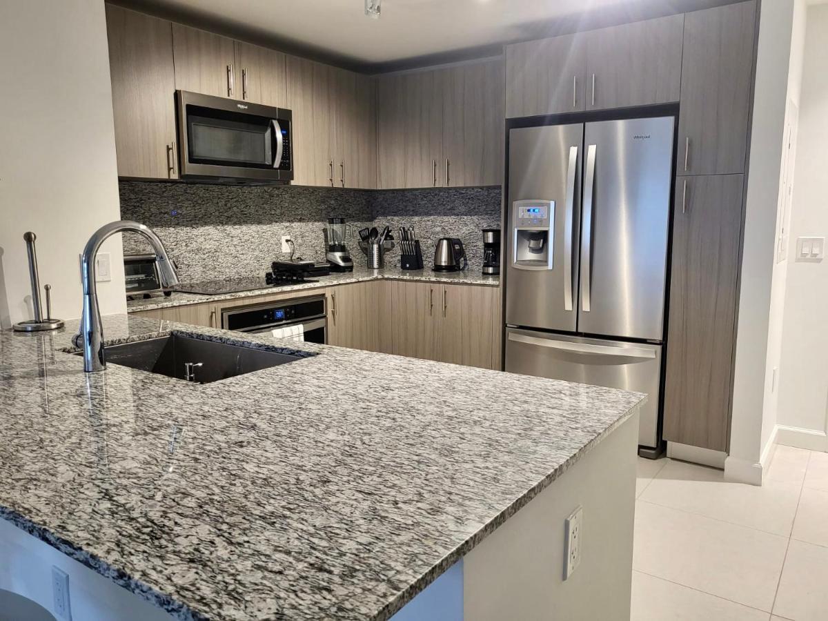 Downtown Doral, Florida. New Condo Style Resort. Bagian luar foto