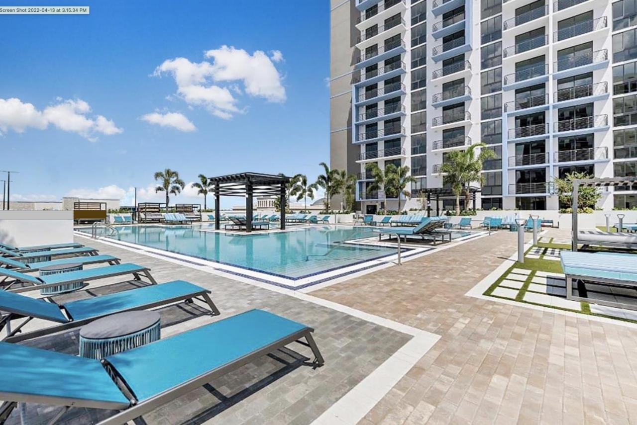 Downtown Doral, Florida. New Condo Style Resort. Bagian luar foto